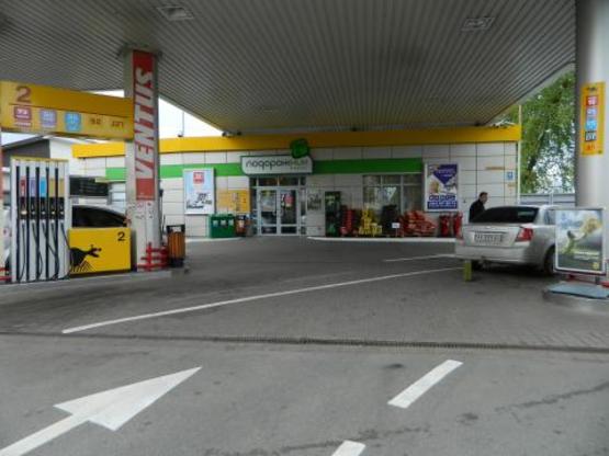 Фото рекламной плоскости по адресу Киевская 2-Вишневое правый