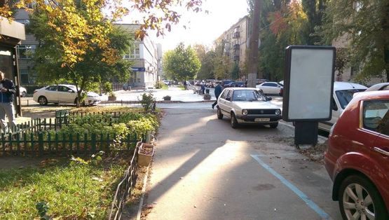 Фото рекламной плоскости по адресу Лейпцигская 4/37 (статика) (Водоканал напротив ) к Старонаводницкой