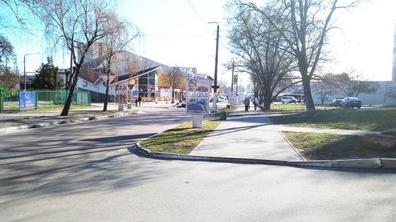 Фото рекламної площини за адресою Ул. Днепровская, 330  м. после поворота с Мазепи на ул. Днепровскую справа