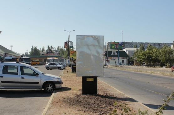 Фото рекламной плоскости по адресу Східний пр. (роздільник) Фото рекламной плоскости по адресу Східний пр. (роздільник)