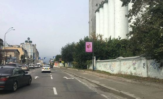 Фото рекламної площини за адресою Набережно-Хрещатицька Вул., Напроти Буд. 33 Фото рекламної площини за адресою Набережно-Хрещатицька Вул., Напроти Буд. 33