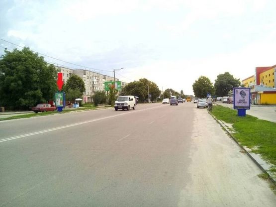 Фото рекламної площини за адресою ул. Киевская, 91, универмаг, в напр. Фуршета, Комфи 100м