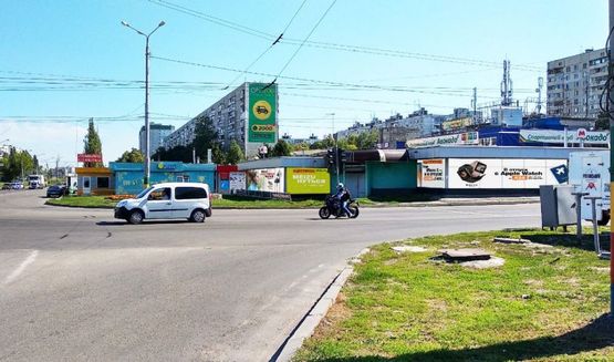 Фото рекламной плоскости по адресу Станция метро: Студенческая, К рынку Фото рекламной плоскости по адресу Станция метро: Студенческая, К рынку
