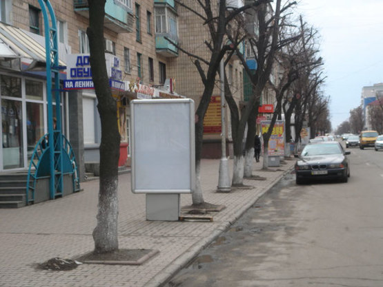 Фото рекламной плоскости по адресу ул. Соборная (ул.Ленина), 40/2, р-н перекрёстка с ул. Халаменюка, возле офиса «Киевстар» Фото рекламной плоскости по адресу ул. Соборная (ул.Ленина), 40/2, р-н перекрёстка с ул. Халаменюка, возле офиса «Киевстар»