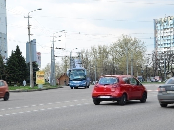 Фото рекламної площини за адресою Запорізьке шосе, 4 (р-н підстанції) зупинка громадського тр-та/Запорожское шоссе, 4 (р-н подстанции) остановка общественного тр-та