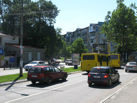 Фото рекламної площини за адресою перекрёсток ул.Победы, ул.Данченко, №004-А