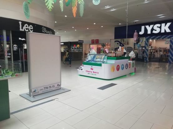 Фото рекламной плоскости по адресу ТРЦ Ривьера 2