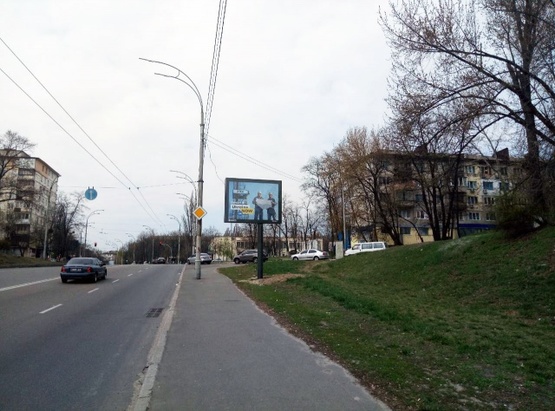 Фото рекламної площини за адресою Ул. Янгеля, напротив дома №4. НТУУ "КПИ", студенческий городок, учебные корпуса