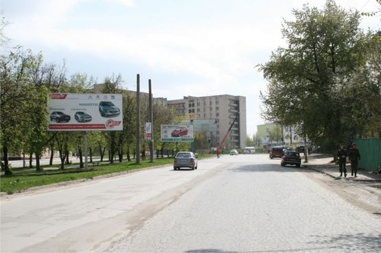 Фото рекламной плоскости по адресу пр.Грушевського(між вул.Уральська-вул.Драй Хмари) Фото рекламной плоскости по адресу пр.Грушевського(між вул.Уральська-вул.Драй Хмари)