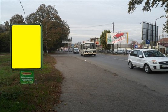 Фото рекламной плоскости по адресу м.Ужгород вул.Станційна, біля жд вокзалу, маг.BUDMIX