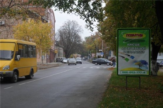 Фото рекламной плоскости по адресу м.Ужгород вул.Собранецька 52, біля рест.Капітанський мостик, в сторону аеропорту, ТЦ Дастор
