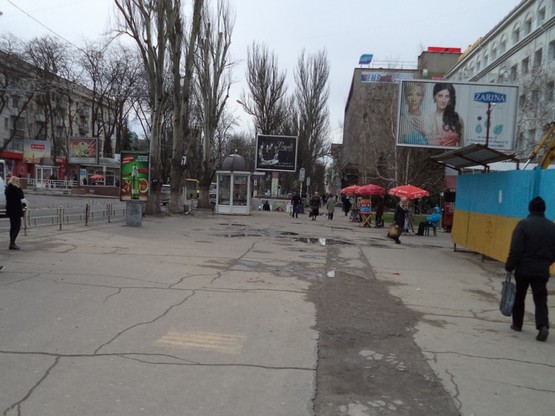 Фото рекламної площини за адресою пл. Свободы Главпочтампт Фото рекламної площини за адресою пл. Свободы Главпочтампт