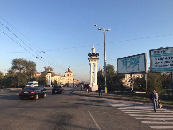 Фото рекламной плоскости по адресу пр.Соборний, вул.12 Квітня, лівий Фото рекламной плоскости по адресу пр.Соборний, вул.12 Квітня, лівий