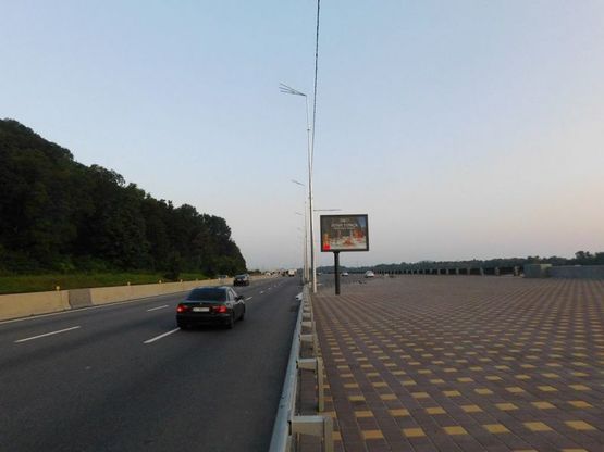 Фото рекламної площини за адресою Набережное шоссе