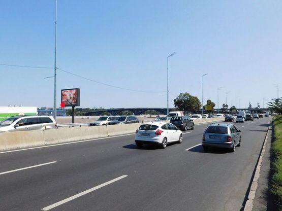 Фото рекламної площини за адресою Набережное шоссе