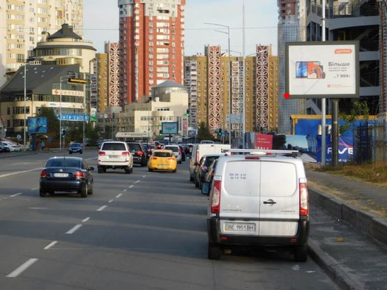 Фото рекламной плоскости по адресу Днепровская набережная 17 напротив