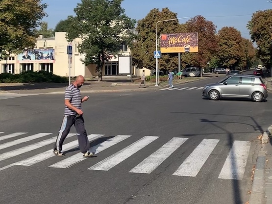 Фото рекламной плоскости по адресу Хрещатик Кирова кинопалац Салют сити-лайт Фото рекламной плоскости по адресу Хрещатик Кирова кинопалац Салют сити-лайт