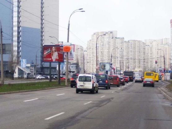 Фото рекламної площини за адресою Днепровская набережная ул., 16б (напротив АЗС WOG, ТРЦ "Аркадия", в сторону Княжий затон)