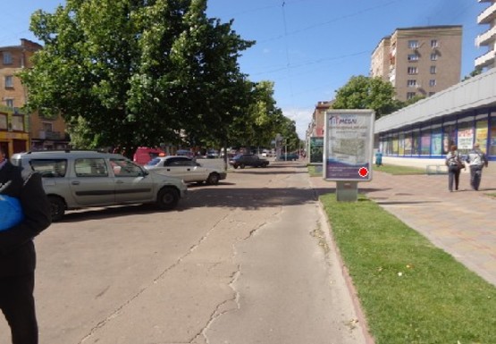 Фото рекламной плоскости по адресу Победы пр., магазин Прогресс №2