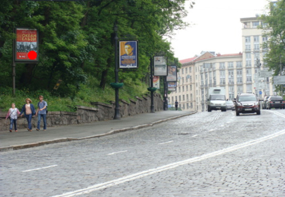 Фото рекламної площини за адресою Владимирский спуск, 180м до Филармонии