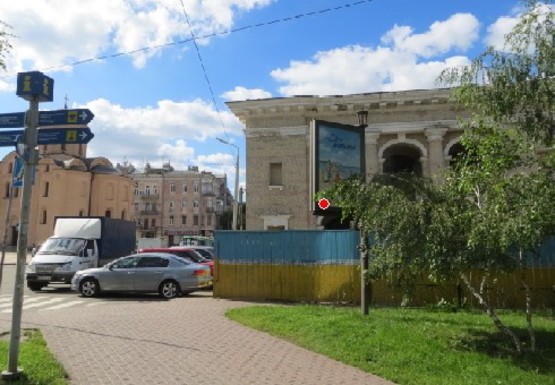 Фото рекламної площини за адресою Контрактовая пл., 9