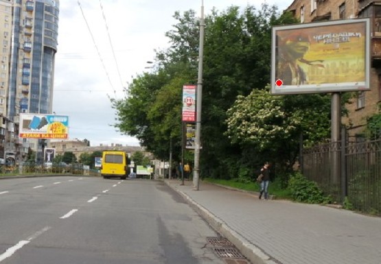 Фото рекламной плоскости по адресу Алмазова ул., 1 (бывш. Кутузова ул.)