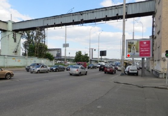 Фото рекламной плоскости по адресу Набережно-Крещатицкая ул., 36/31 - Спасская ул.