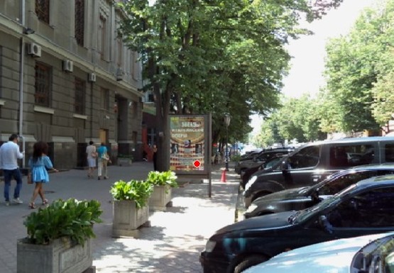 Фото рекламної площини за адресою Дерибасовская ул., 11