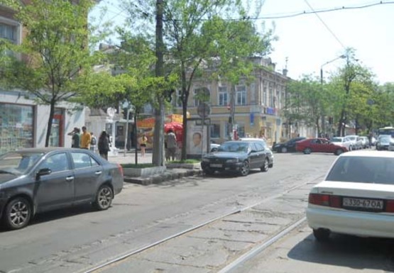 Фото рекламної площини за адресою Преображенская ул., 46 -  Жуковского ул.