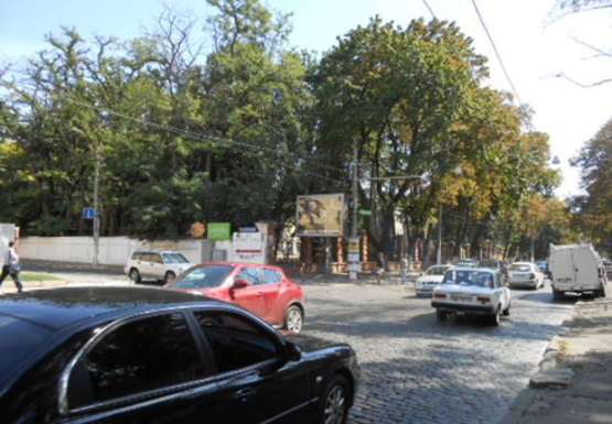 Фото рекламной плоскости по адресу Французский блв., 69 - Санаторный пер.