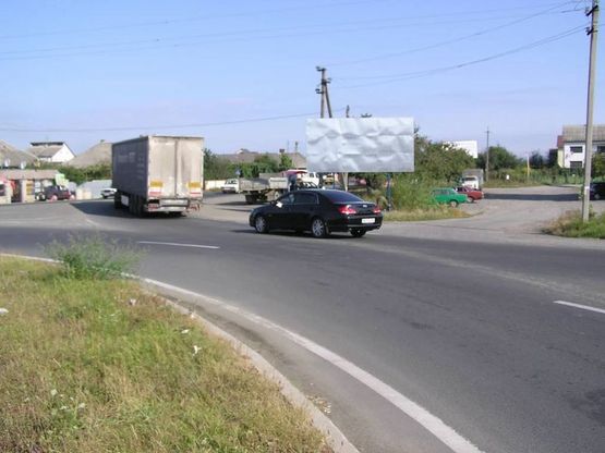 Фото рекламной плоскости по адресу автодорога Київ-Чоп, въезд в Ужгород, Розівка Фото рекламной плоскости по адресу автодорога Київ-Чоп, въезд в Ужгород, Розівка