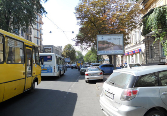 Фото рекламної площини за адресою Жуковского ул., 32 Фото рекламної площини за адресою Жуковского ул., 32