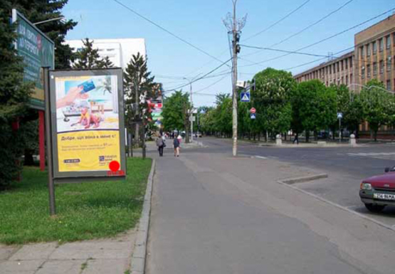 Фото рекламной плоскости по адресу Шевченко б-р., 218 - Байды Вишневецкого ул. Фото рекламной плоскости по адресу Шевченко б-р., 218 - Байды Вишневецкого ул.