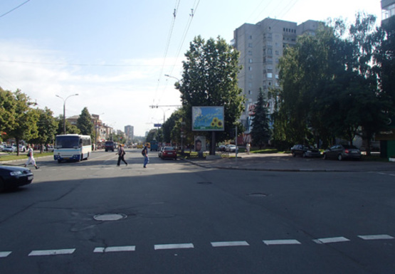 Фото рекламної площини за адресою Победы ул., 71 - Комсомольская ул.