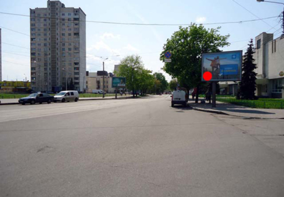 Фото рекламної площини за адресою Молочная ул. - Руставели ул. Фото рекламної площини за адресою Молочная ул. - Руставели ул.
