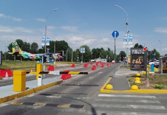 Фото рекламной плоскости по адресу Медовая ул., 2 Аэропорт "Киев" Фото рекламной плоскости по адресу Медовая ул., 2 Аэропорт "Киев"