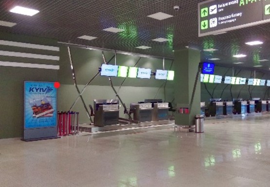 Фото рекламної площини за адресою Зал регистрации пассажиров,1 этаж (Терминал А)