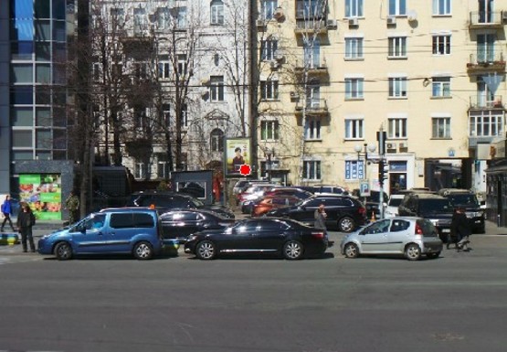 Фото рекламной плоскости по адресу Сечевых Стрельцов ул., 4 (бывш. Артема ул.)