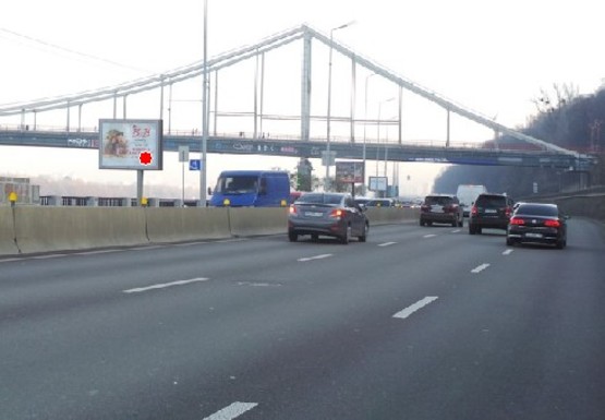 Фото рекламної площини за адресою Набережное шоссе