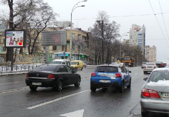 Фото рекламної площини за адресою Вячеслава Черновола ул., 28/1 Фото рекламної площини за адресою Вячеслава Черновола ул., 28/1