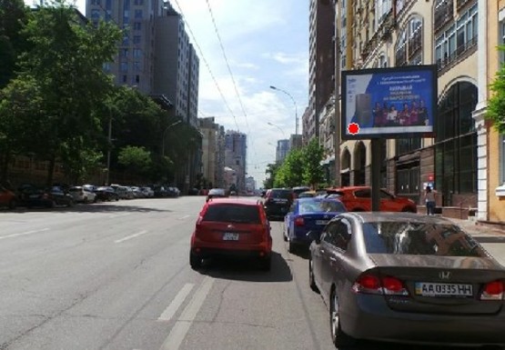 Фото рекламной плоскости по адресу Антоновича ул., 70 (Горького ул.)