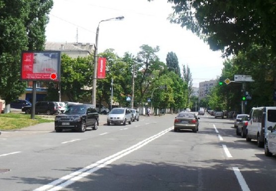 Фото рекламної площини за адресою Джона Маккейна ул., 9/15