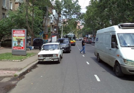 Фото рекламной плоскости по адресу Шевченко пр., 6/2, ювел. магазин "Золоті терези" Фото рекламной плоскости по адресу Шевченко пр., 6/2, ювел. магазин "Золоті терези"