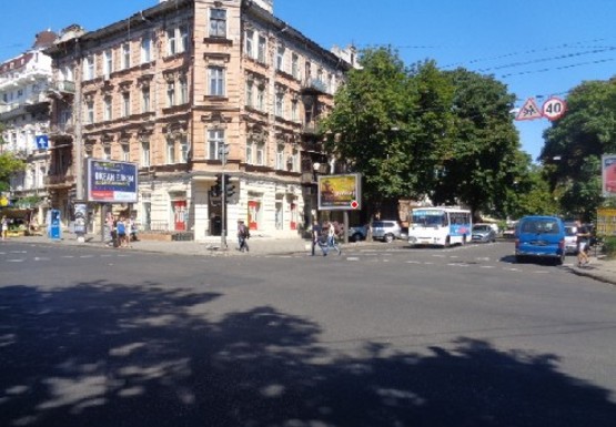 Фото рекламной плоскости по адресу Екатерининская ул.,70 - Б. Арнаутская ул. Фото рекламной плоскости по адресу Екатерининская ул.,70 - Б. Арнаутская ул.