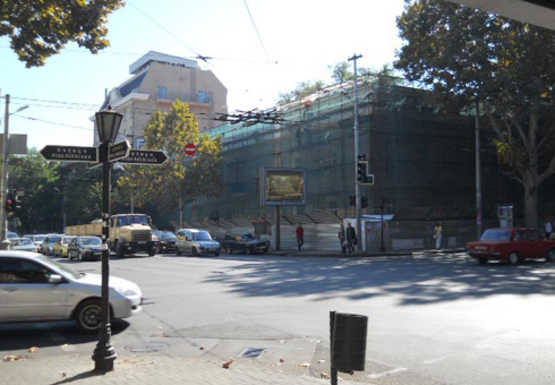 Фото рекламной плоскости по адресу Б.Арнаутская ул., 55 - Ришельевская ул.