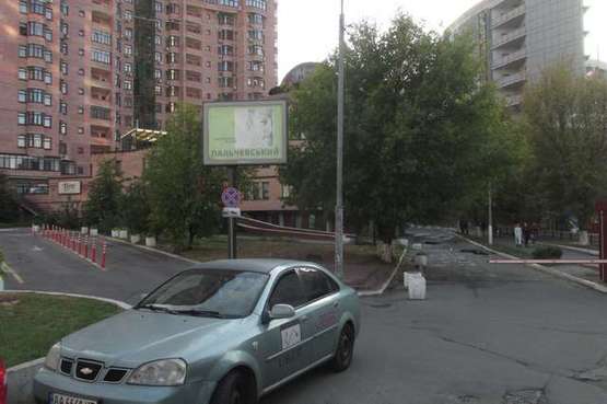 Фото рекламної площини за адресою Коновальця Євгена вул. (Щорса вул.), 36В