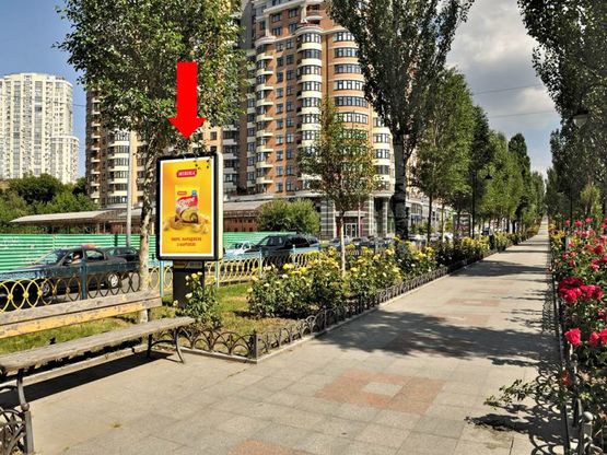 Фото рекламної площини за адресою Украинки бул., 7-9, (бульвар)