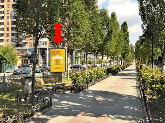 Фото рекламной плоскости по адресу Украинки бул., 7-Б, (бульвар)