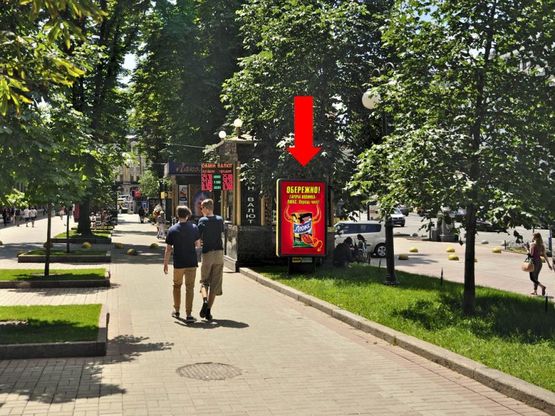 Фото рекламної площини за адресою Крещатик ул., 27-А