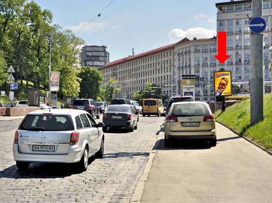 Фото рекламной плоскости по адресу Владимирский спуск, 1, Европейская пл., в сторону Крещатик ул. Фото рекламной плоскости по адресу Владимирский спуск, 1, Европейская пл., в сторону Крещатик ул.